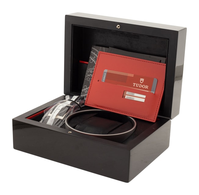 Tudor Heritage Chronograph M70330N-0005 Image 4